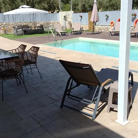 Vilă Ndj Relax Tsoukaládhes